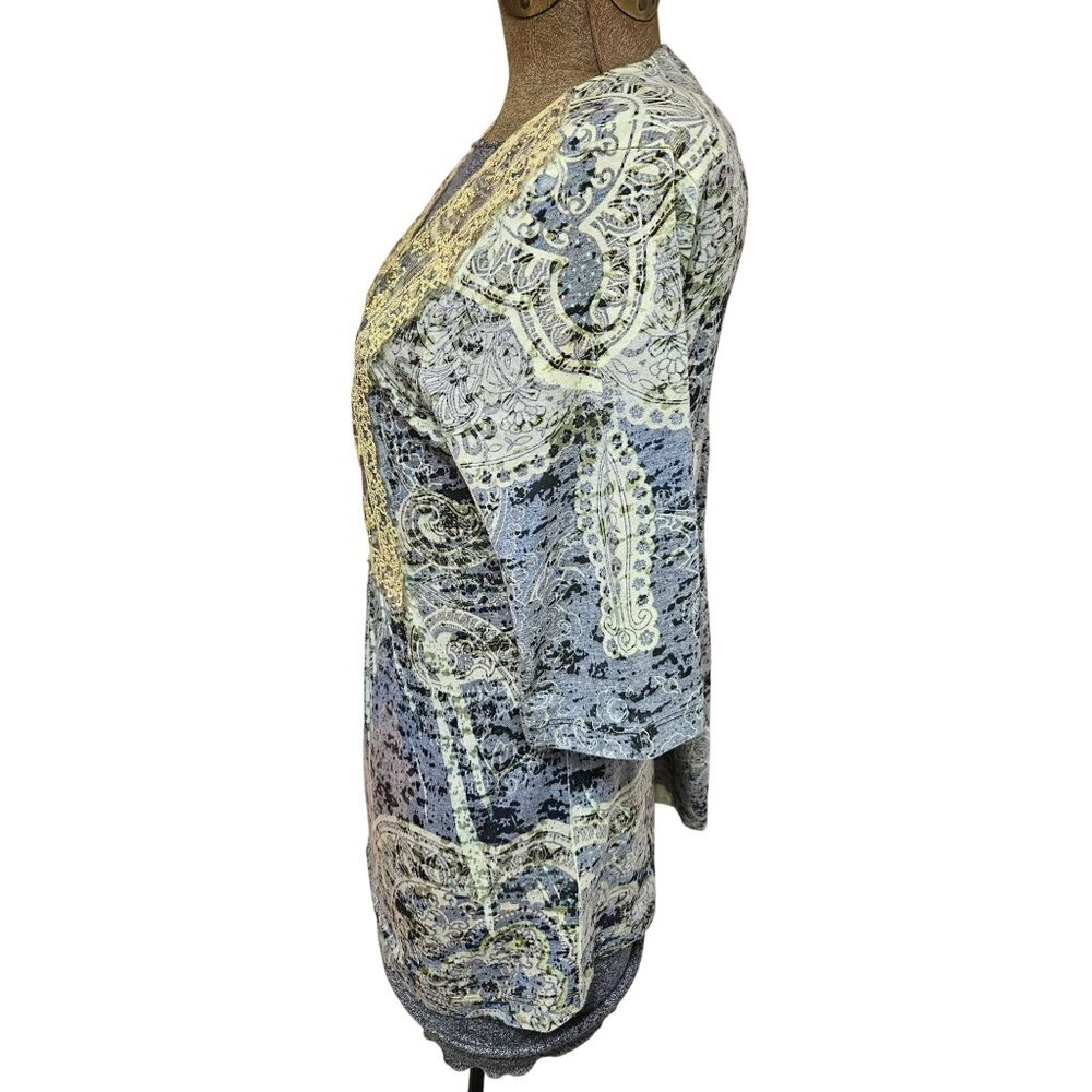 One World Blouse Womens Small Lace Accented V Neck Top Yellow Gray Pattern - Picture 8 of 10